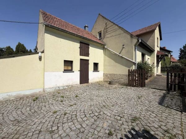 Immobilie in Schkölen - Einfamilienhaus in Traumlage mit Garage und Nebengelass - Bild 4