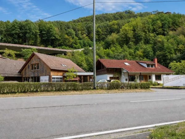 Immobilie in Rinnthal - Großzügiges Einfamilienhaus mit schöner Werkstatt und weitläufigem Grundstück in Ortsrandlage! - Bild 0