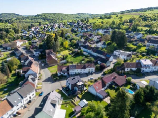 Immobilie in Eppelborn - Zweifamilienhaus im Zentrum von Eppelborn-Dirmingen - Bild 2
