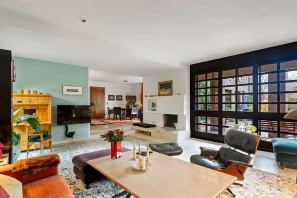Immobilie in Zellingen - Wohnen und Arbeiten in Zellingen: ein Architekturhighlight mit viel Platz - Bild 2