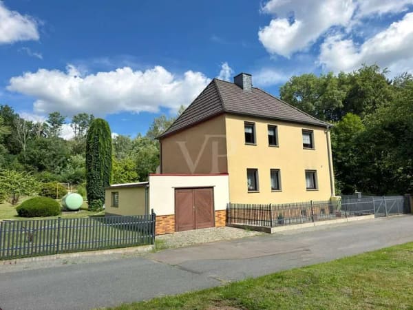 Immobilie in Lauchhammer - Einfamilienhaus in ruhiger Waldrandlage mit großem Grundstück - Bild 2