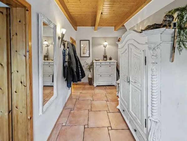 Immobilie in Zeven - Einziehen und wohlfühlen: Familiäres Einfamilienhaus mit Wintergarten und Designküche in Zeven - Bild 1