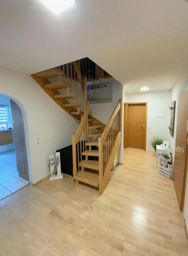 Immobilie in Kippenheim - Großzügige Maisonettewohnung mit zwei Balkonen, Klimaanlage & vielseitigem Dachstudio in Kippenheim - Bild 1