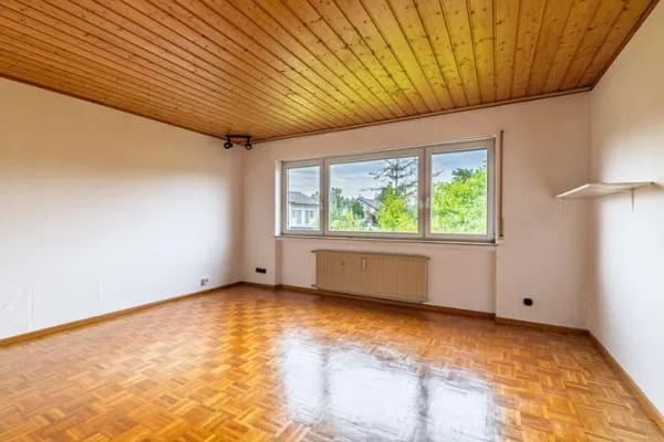 Immobilie in Emmendingen - Helle 1-Zimmer-Wohnung in ruhiger Lage mit Einbauküche und Gartennutzung !  - Bild 3
