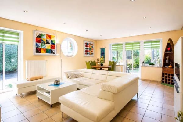 Immobilie in Werdum - Maritimes Flair: Erdgeschosswohnung mit Südterrasse - Bild 0