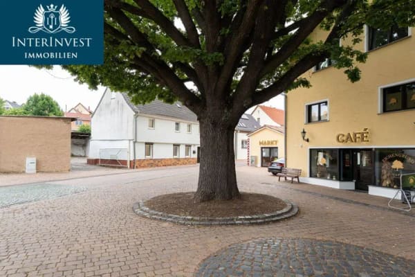 Immobilie in Hecklingen - Ihr neues Zuhause direkt am Marktplatz - viel Platz für Familie & Generationen plus 6 Stellplätze - Bild 3