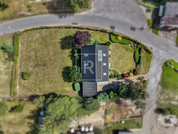 Immobilie in Nienbüttel - 1.198 m² Grundstück und umfangreiche Modernisierungen – Einfamilienhaus wartet auf den letzten Schli - Bild 2