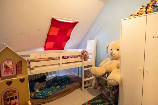 Immobilie in Delmenhorst - *** FAMILIENFREUNDLICHE LAGE - VERMIETETE ETW im DGL - ECHTHOLZPARKETT und STELLPLATZ *** - Bild 4