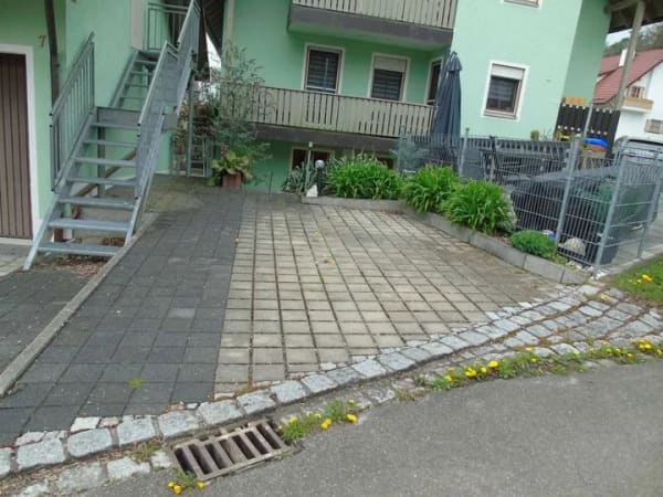 Immobilie in Burgheim - In ruhiger Lage moderniesierte Souterrain-Wohnung mit Terrasse, Garten und Stellplatz - Bild 2
