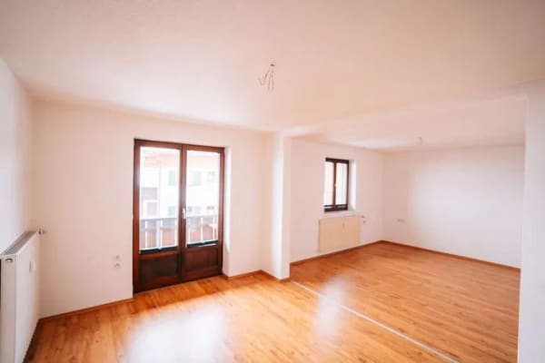 Immobilie in Pfronten - Wohnen im Allgäu: Moderne Etagenwohnung mit Südbalkon in Bestlage - Bild 0