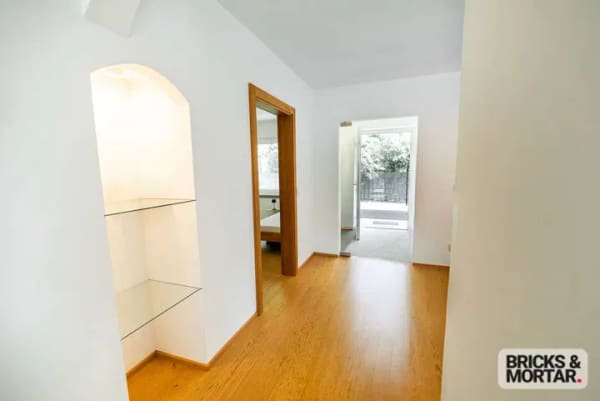 Immobilie in Berg - Ein Zuhause mit Charakter, exklusive Villa auf traumhaftem Grundstück mit Einliegerwohnung - Bild 3