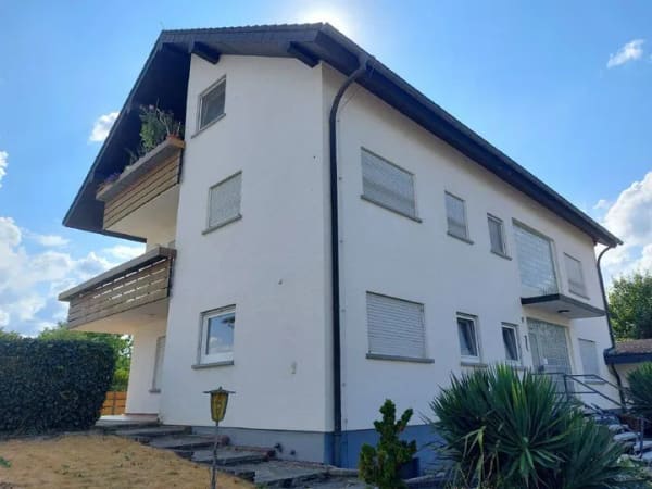 Immobilie in Breisach am Rhein - Mehrfamilienhaus mit großem Grundstück in Oberrimsingen - Bild 1