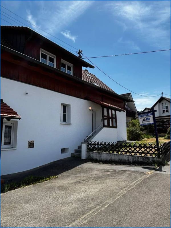 Immobilie in Mühlingen - Sehr schön sanierte 4-Zimmer-Wohnung mit  ca. 120 m² im ruhigen Zoznegg - sofort bezugsfertig! - Bild 0