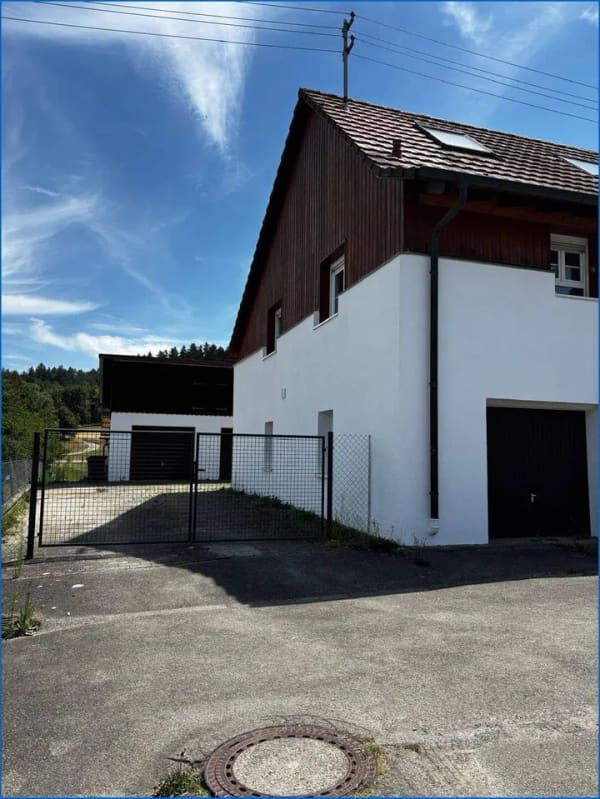Immobilie in Mühlingen - Sehr schön sanierte 4-Zimmer-Wohnung mit  ca. 120 m² im ruhigen Zoznegg - sofort bezugsfertig! - Bild 2