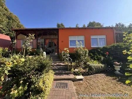 Immobilie in Burg Stargard - Charmanter Bungalow am Tollensesee - Wohnen und Erholen in Klein Nemerow - Bild 0