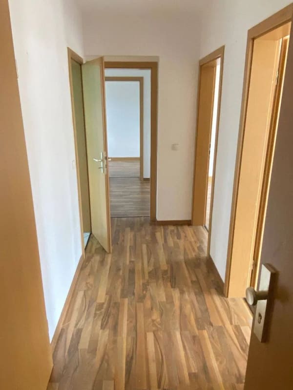 Immobilie in Pöhl - Charmante Eigentumswohnung in Pöhl-Christgrün – 70 m², Terrasse & bezugsfrei für 49.000 € - Bild 4