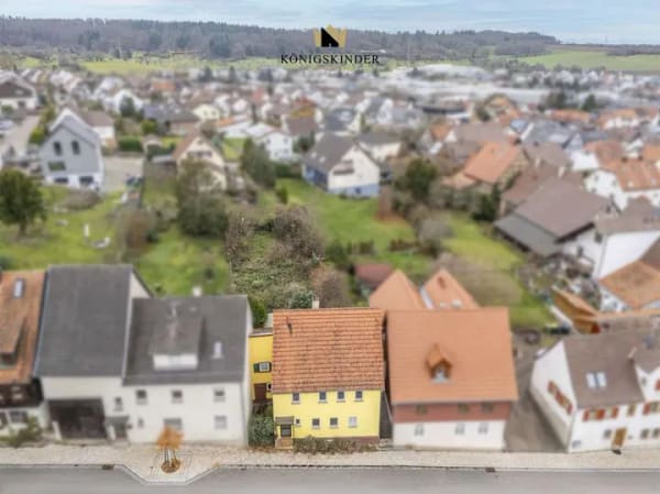 Immobilie in Wiernsheim - Einfamilienhaus mit großem Garten in bevorzugter Lage. - Bild 0
