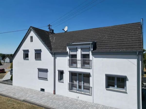 Immobilie in Herforst - Energie-effizientes Einfamilienhaus mit Einliegerwohnung, großem Garten und Gartenhaus - Bild 3