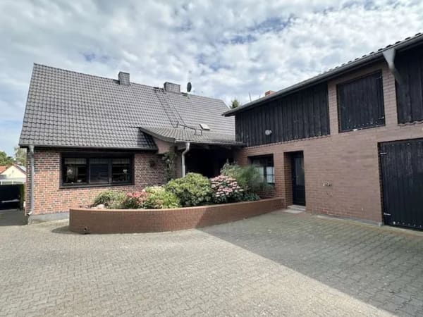 Immobilie in Schwedt/Oder - Liebevoll gestaltete Hofstelle mit EFH und großzügigem Nebengelass im Schwedter Ortsteil Kunow - Bild 0