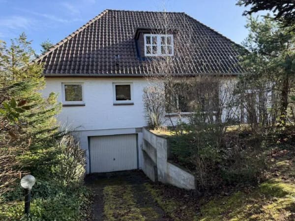Immobilie in Lübeck - Raum für Träume: Einliegerbüro und Wohnen unter einem Dach - Bild 0
