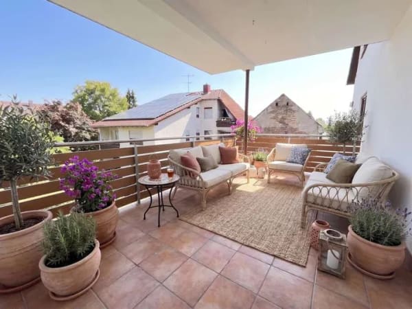 Immobilie in Büttelborn - Provisionsfrei: 4-Zimmer-Wohnung, 175 m², hochwertig modernisiert – Wintergarten, Loggia & Balkon - Bild 1