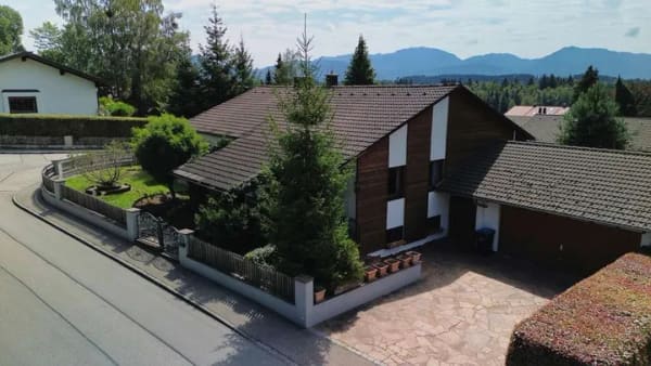 Immobilie in Penzberg - EXKLUSIVES EINFAMILIENHAUS MIT CHARME – LEBEN IN PENZBERG - Bild 1