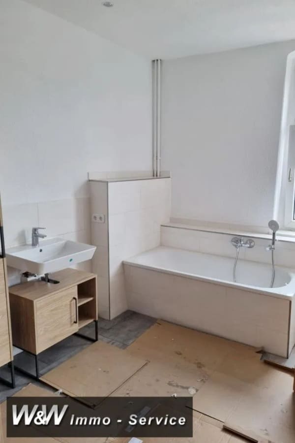 Immobilie in Reinsdorf - vollvermietetes Mehrfamlienhaus mit neuer Heizungsanlage - Bild 1