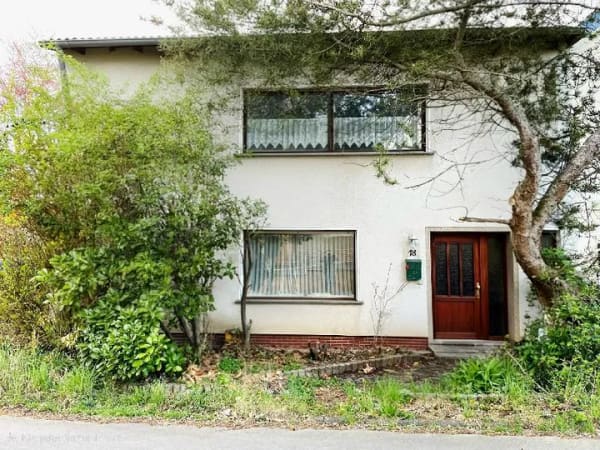 Immobilie in Altenkirchen (Westerwald) - Einfamilienhaus mit Potenzial 150m² Kachelofen ruhige ländliche Lage 2 Bäder Keller 5km Altenkirchen - Bild 0