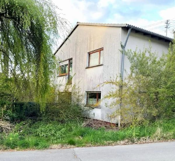 Immobilie in Altenkirchen (Westerwald) - Einfamilienhaus mit Potenzial 150m² Kachelofen ruhige ländliche Lage 2 Bäder Keller 5km Altenkirchen - Bild 2
