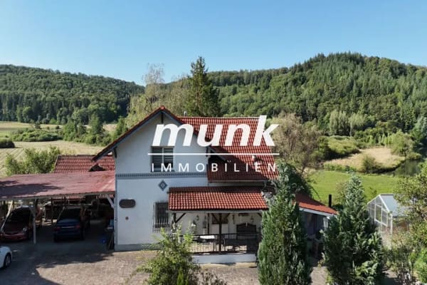 Immobilie in Blaubeuren - Wohnen im Grünen - Charmantes Einfamilienhaus in Altental / Blaubeuren - Bild 0