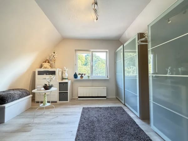 Immobilie in Blaubeuren - Wohnen im Grünen - Charmantes Einfamilienhaus in Altental / Blaubeuren - Bild 1