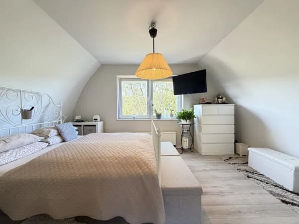 Immobilie in Blaubeuren - Wohnen im Grünen - Charmantes Einfamilienhaus in Altental / Blaubeuren - Bild 2