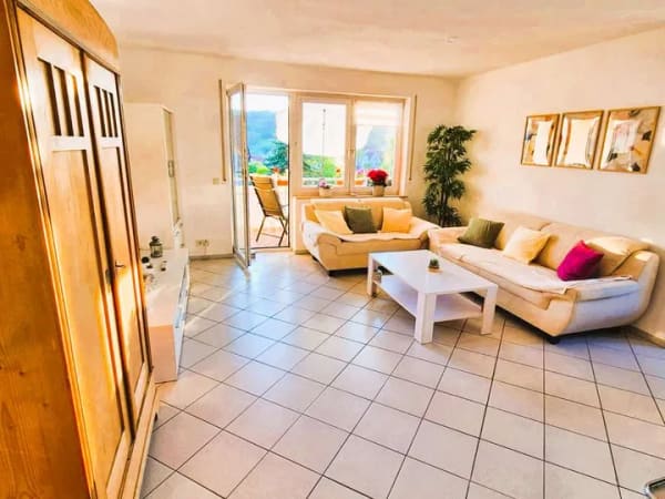 Immobilie in Mulfingen - Helle und ruhige 3-Zimmer Wohnung mit Balkon und Einzelgarage mit Stellplatz - Bild 1