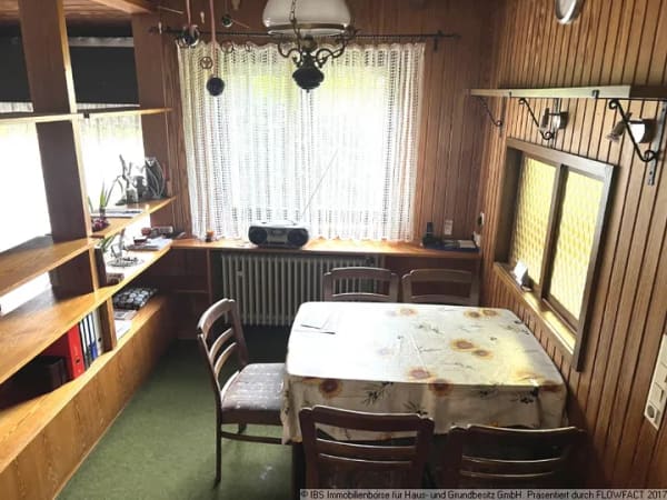 Immobilie in Blaufelden - RUHIG UND ZENTRAL: Gemütliches Einfamilienhaus mit Garten und Garage - Bild 4