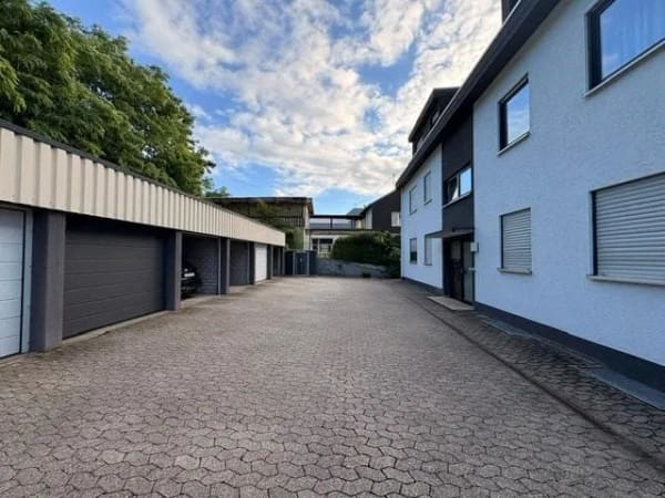 Immobilie in Koblenz - Solider Zustand, direkt vermietbar! - Bild 0