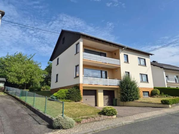 Immobilie in Puderbach - Top-gepflegtes Ein-/Zweifamilienhaus in bevorzugter Wohnlage von Puderbach zu verkaufen! - Bild 2