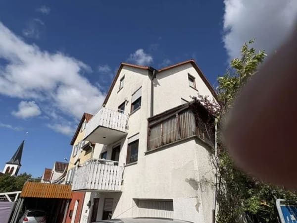 Immobilie in Großbettlingen - Viel Platz. Viel Potenzial. 7-Zimmer-Doppelhaushälfte in zentraler Lage von Großbettlingen - Bild 4