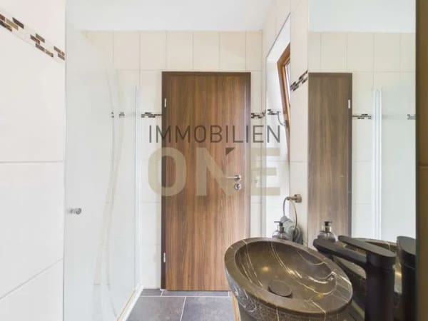 Immobilie in Stallwang - Traumhafte Waldrandlage – großzügiges Einfamilienhaus mit Weitblick - Bild 3