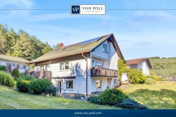 Immobilie in Fischbach bei Dahn - Großzügiges Wohnhaus mit separater Ferienwohnung in ruhiger Waldrandlage - Bild 0
