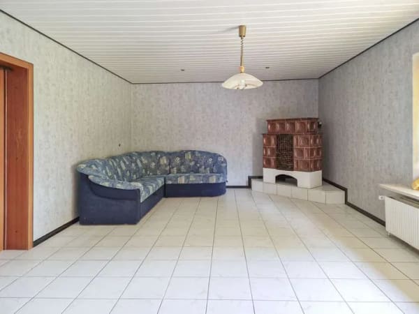 Immobilie in Westerdeichstrich - Ein Haus, drei Wohnkonzepte – 9 Zimmer mit viel Platz und vielseitigen Möglichkeiten in Westerdeichs - Bild 3