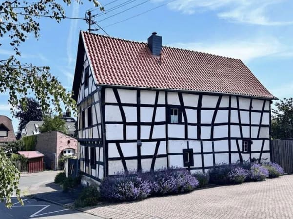 Immobilie in Meckenheim - Historisches Fachwerkhaus für Liebhaber und Gestalter - Bild 1