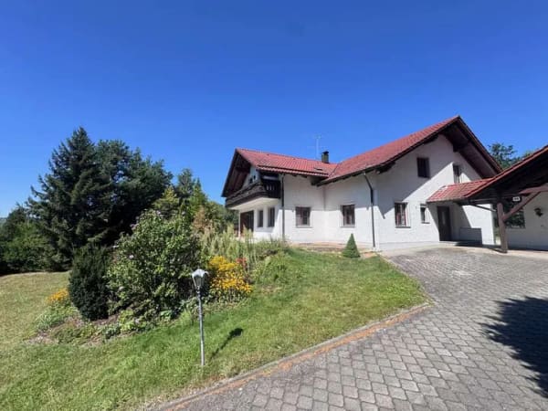 Immobilie in Schöllnach - Wohnen und Arbeiten unter einem Dach mit vielen Möglichkeiten - Bild 2