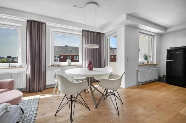 Immobilie in Hörnum (Sylt) - Golf am Morgen, Sonne am Abend – Hochwertig sanierte 4-Zimmer-Wohnung zwischen Golfplatz & Meer - Bild 3