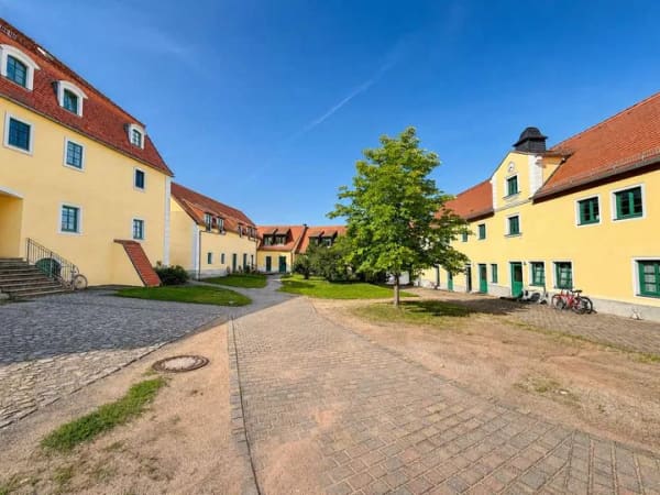 Immobilie in Diera-Zehren - Attraktives Wohnungspaket auf historischem Gutshof in Diera - Bild 0