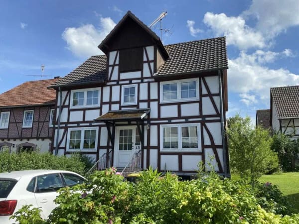 Immobilie in Wolfhagen - Liebenswertes Fachwerkhaus mit historischem Charme in Wolfhagen-Niederelsungen - Bild 0