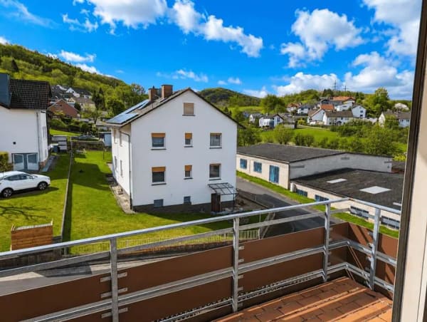 Immobilie in Rotenburg an der Fulda - Kompaktes Wohnen mit Weitblick in Rotenburg a.d.F. – 2 Zimmer und sonniger Balkon - Bild 2