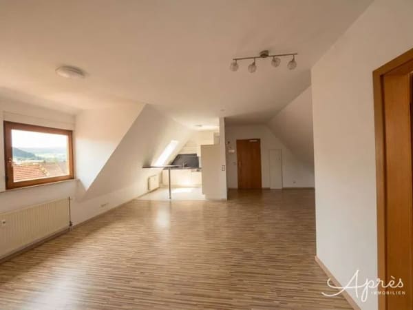 Immobilie in Geisingen - Schicke 2-Zimmer DG-Wohnung mit TG-Stellplatz - Bild 1