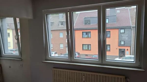 Immobilie in Duisburg - Frischer Start in Duisburg: Saniertes 2,5-Zimmer-Apartment - Bild 0