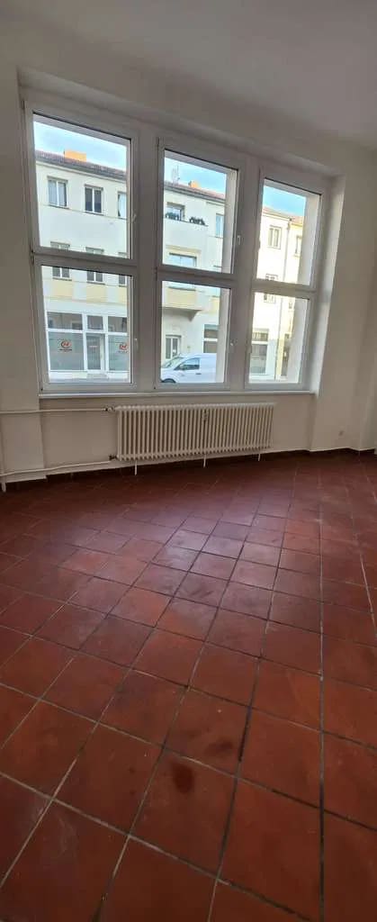 Immobilie in Nauen - bezugsfreie helle 5-Raum-Wohnung, 150 qm, zentral, Südterrasse, Wohnküche, Stellplatz - Bild 0