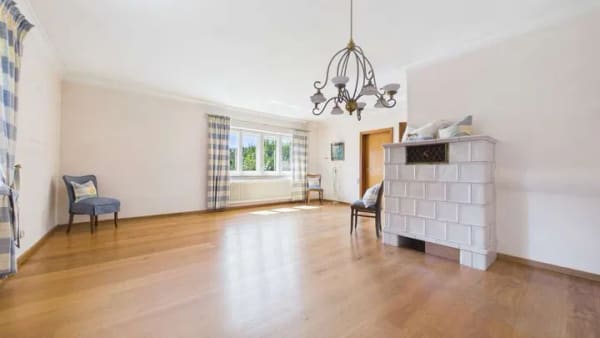 Immobilie in Aystetten - Einfamilienhaus mit großem Gestaltungspotenzial in begehrter Lage von Aystetten! - Bild 4